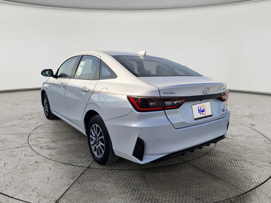2024 Toyota Yaris  Y 