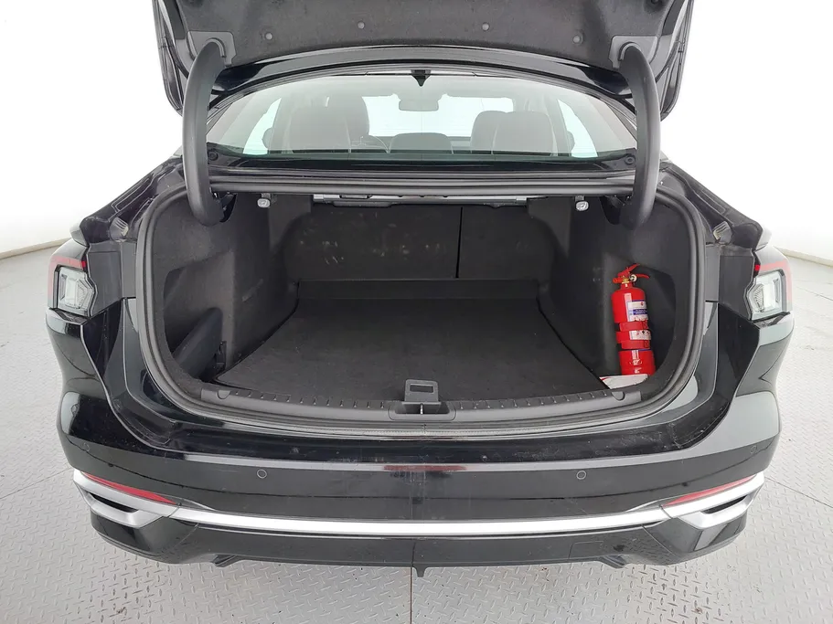 2023 Ford Taurus Titanium 