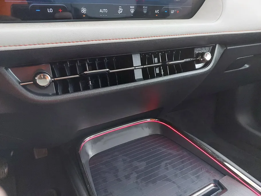 2023 Ford Taurus Titanium 