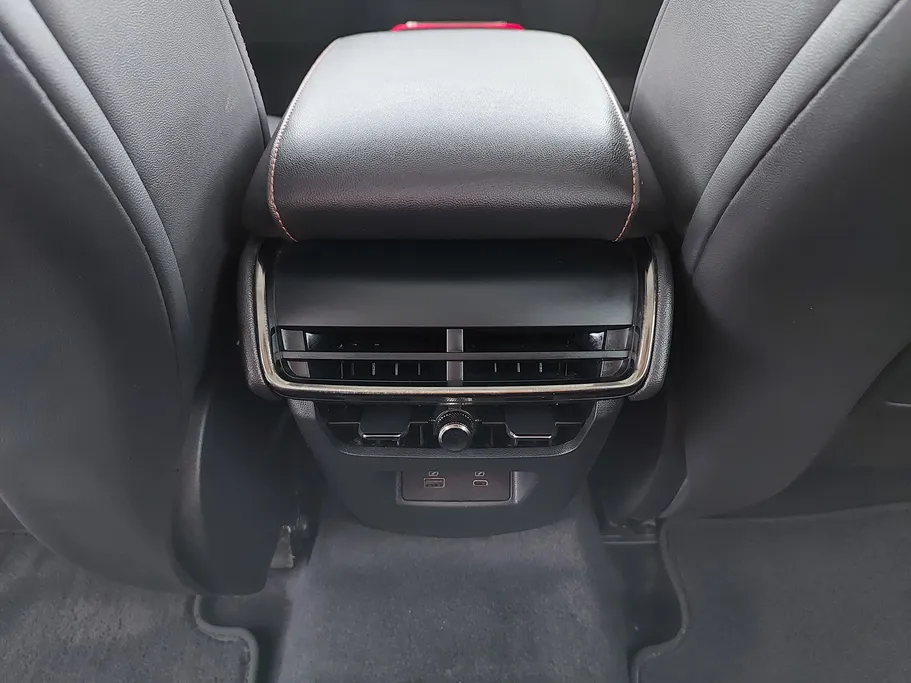 2023 Ford Taurus Titanium 