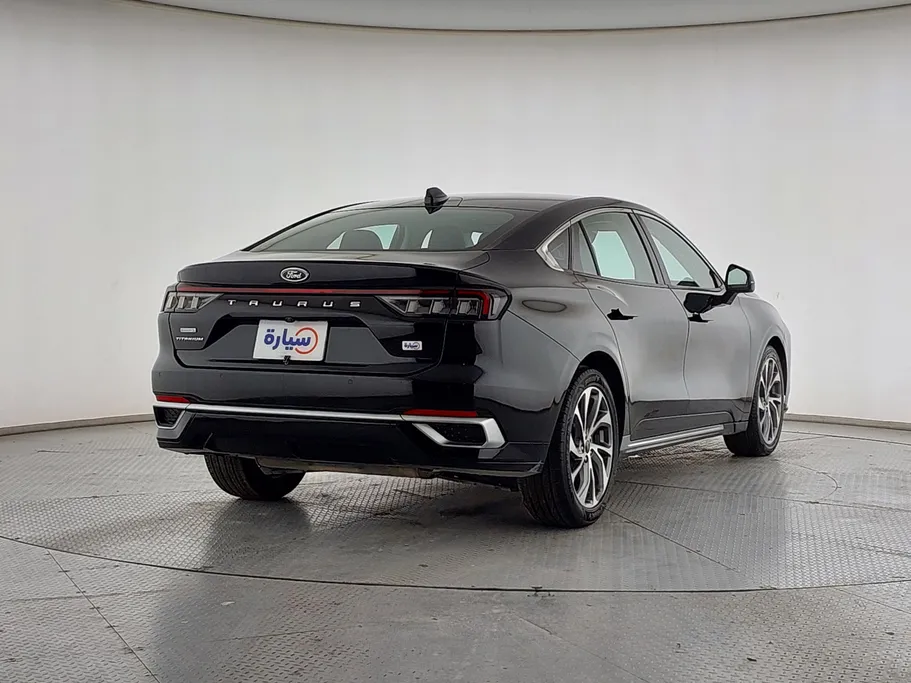 2023 Ford Taurus Titanium 