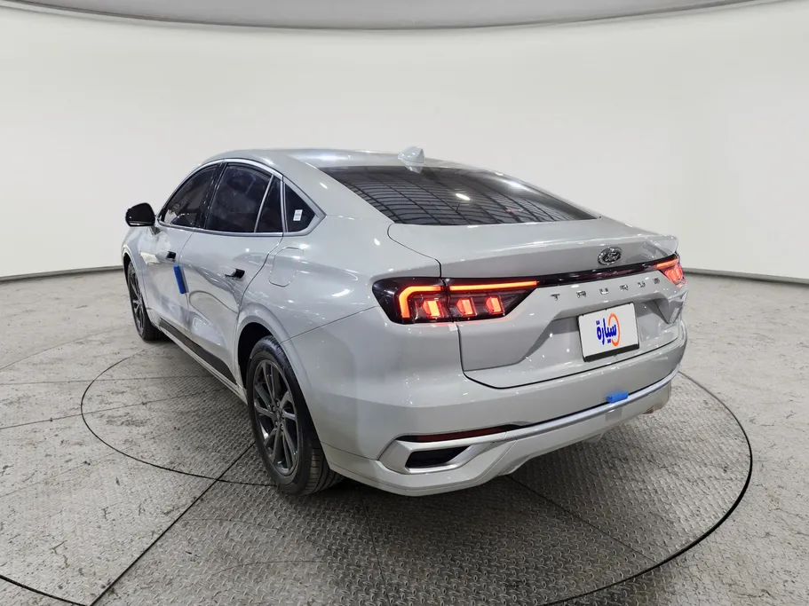 2025 Ford Taurus Ambiente 