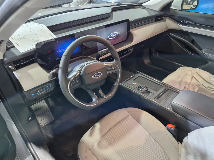 2025 Ford Taurus Ambiente 