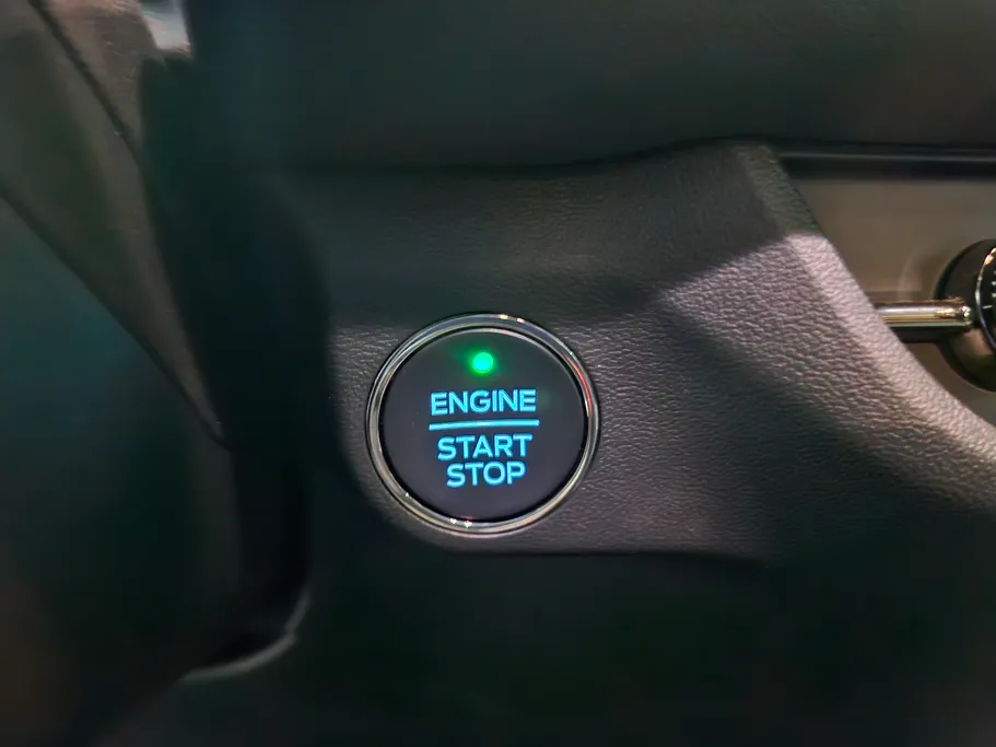 2025 Ford Taurus Ambiente 