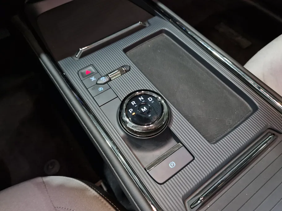 2025 Ford Taurus Ambiente 