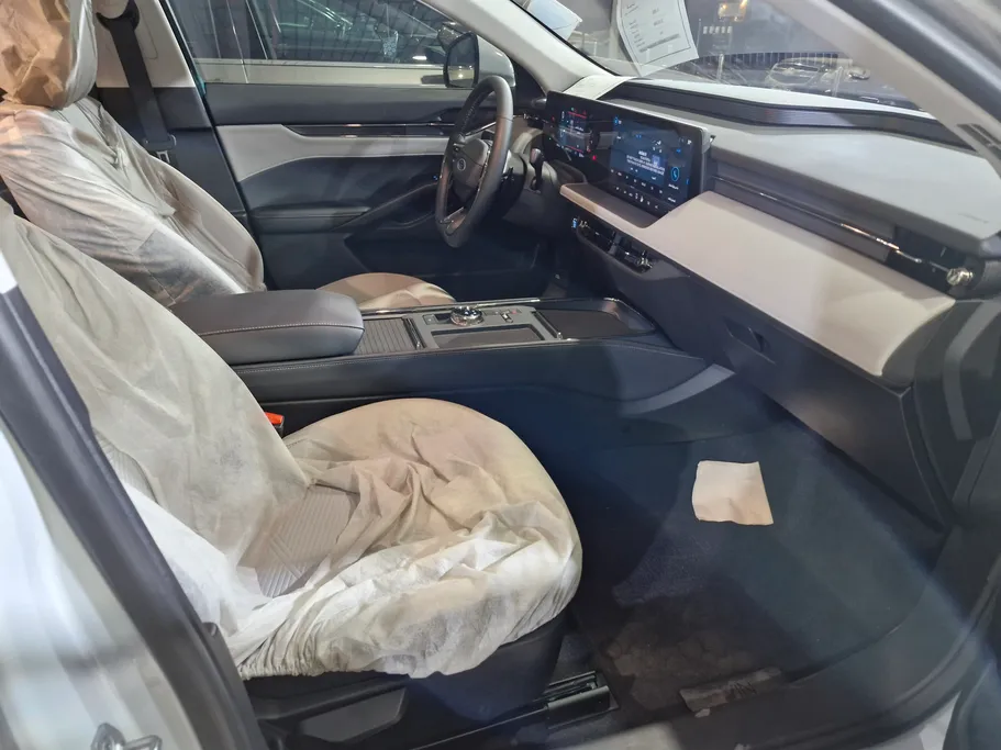 2025 Ford Taurus Ambiente 