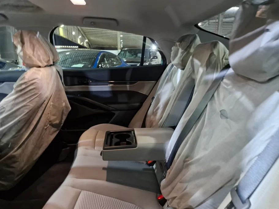 2025 Ford Taurus Ambiente 