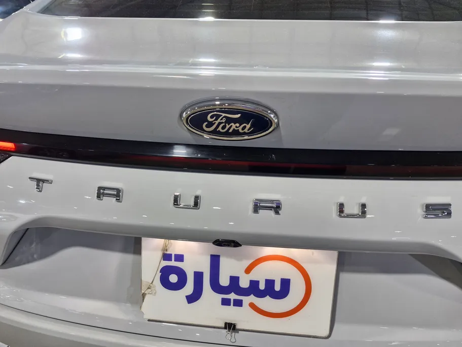 2025 Ford Taurus Ambiente 