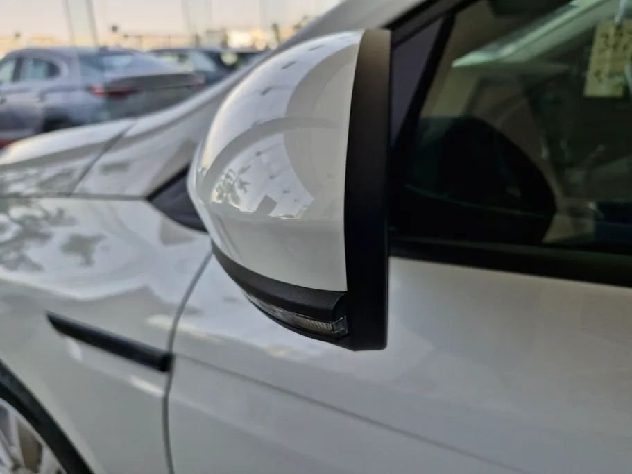 رينو ميجان E 2024 