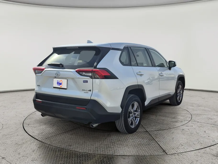 2023 Toyota RAV4 LE 