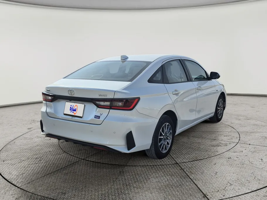 2024 Toyota Yaris  Y 