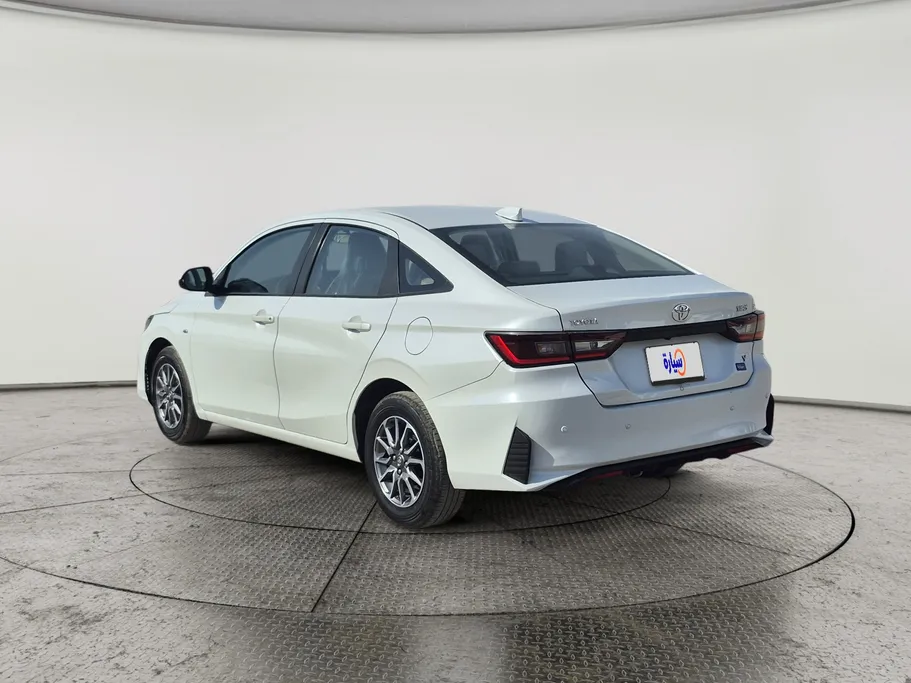 2024 Toyota Yaris  Y 