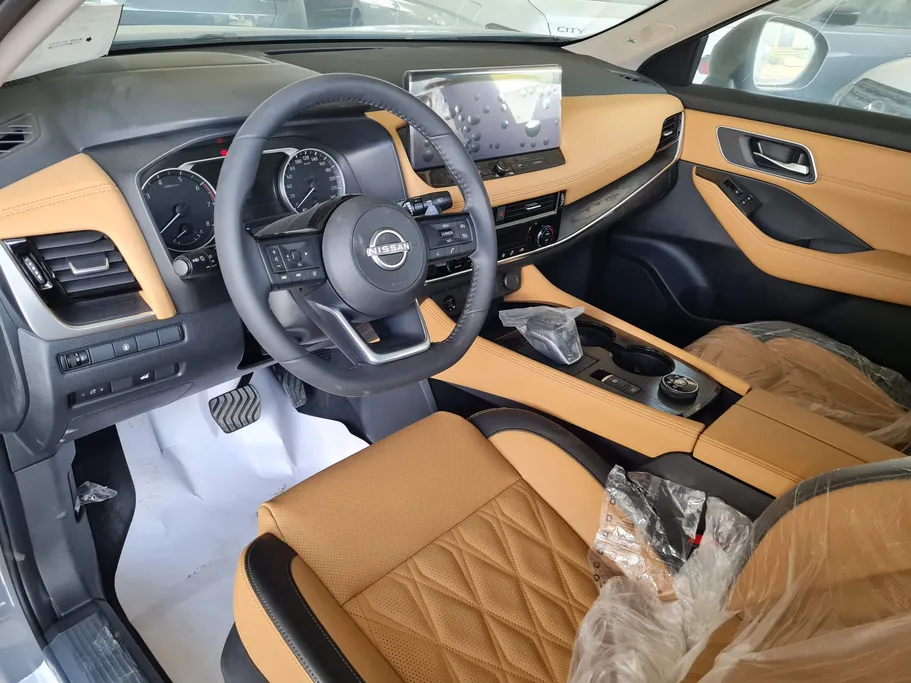 نيسان أكس تريل SV Plus 2025 