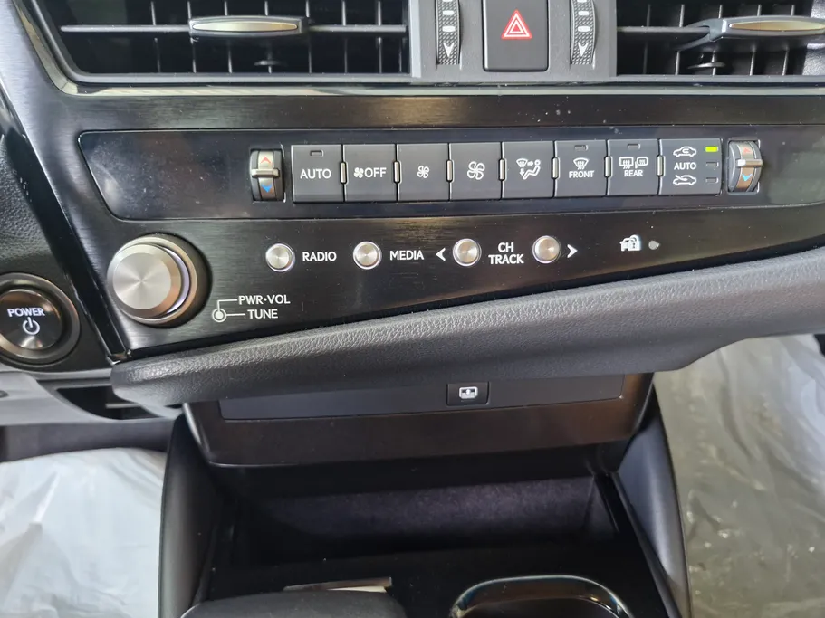 2023 Lexus ES 300 AH Hybrid  