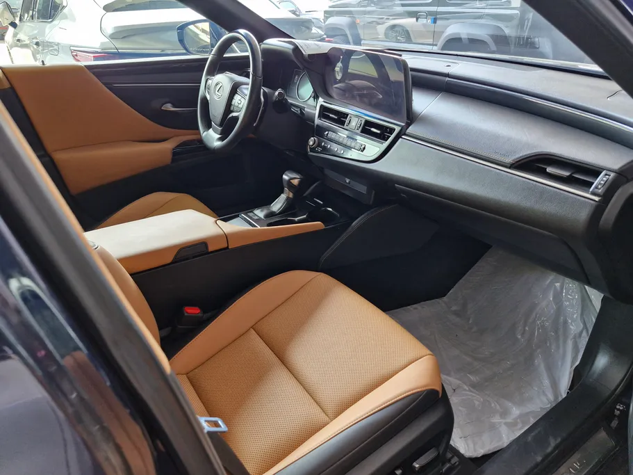 2023 Lexus ES 300 AH Hybrid  