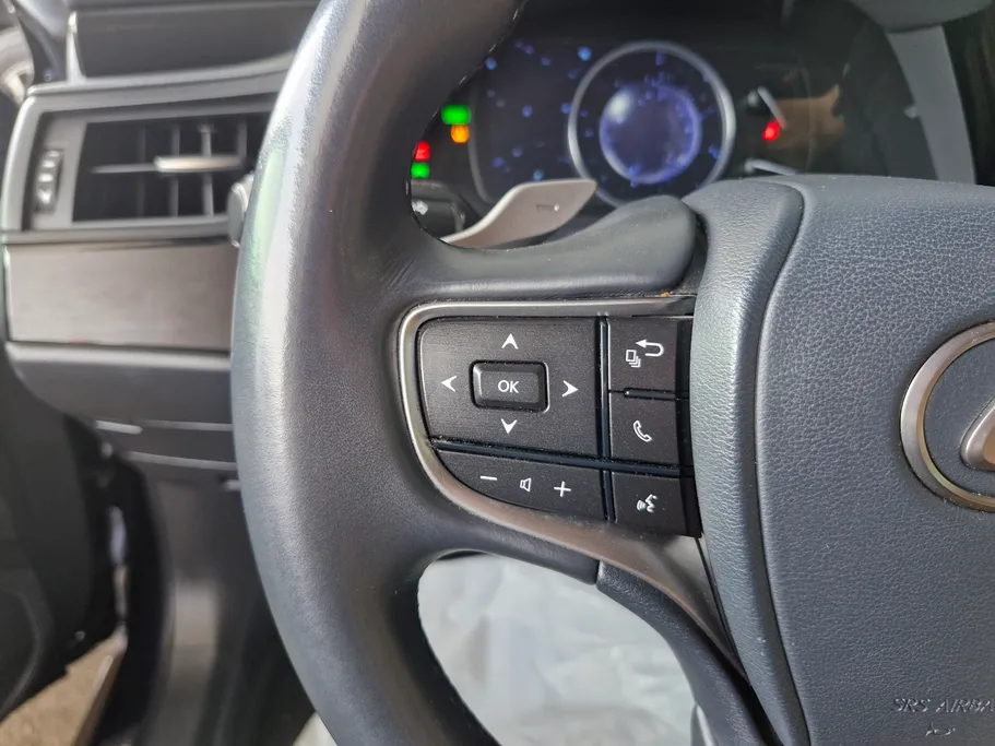 2023 Lexus ES 300 AH Hybrid  