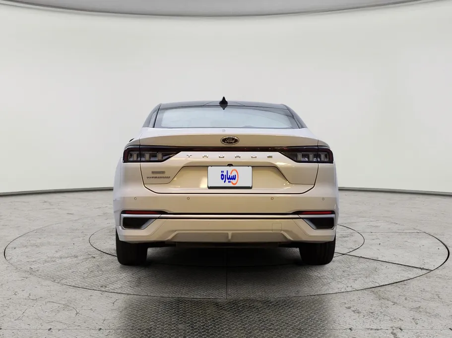 2023 Ford Taurus Titanium 