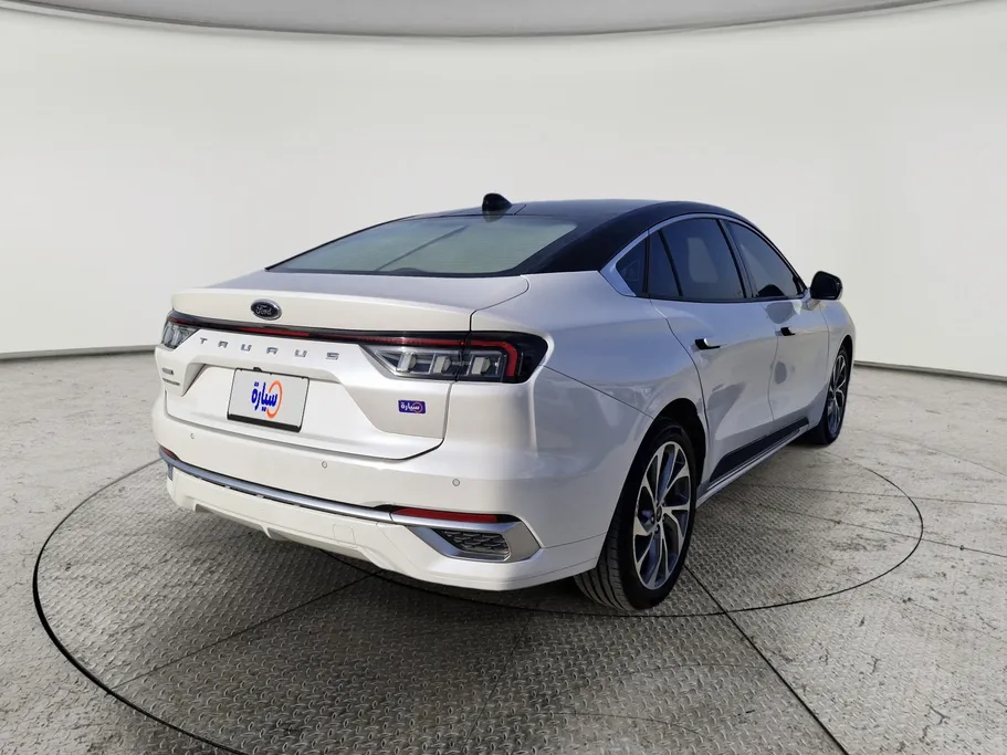 2023 Ford Taurus Titanium