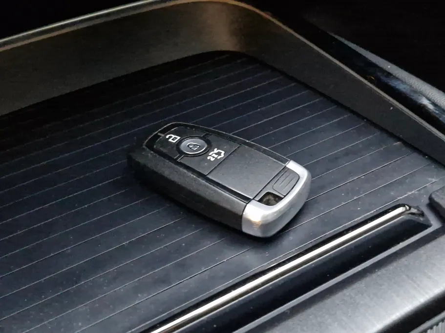 2023 Ford Taurus Titanium 