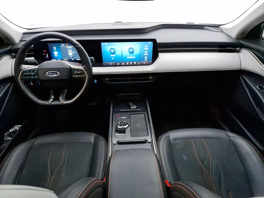 2023 Ford Taurus Titanium 