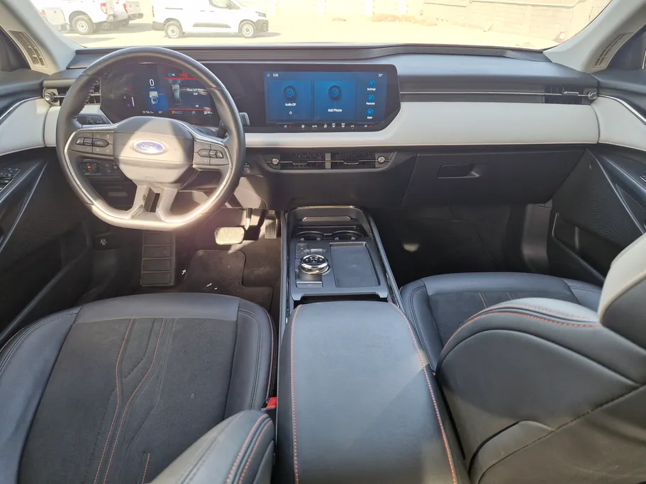 2023 Ford Taurus Titanium