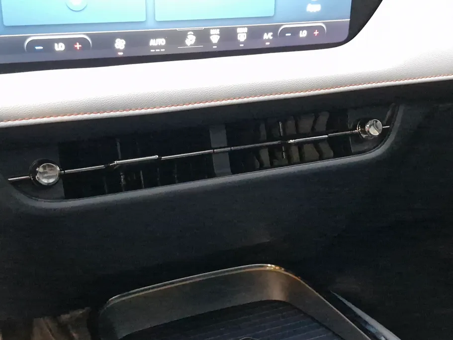2023 Ford Taurus Titanium 