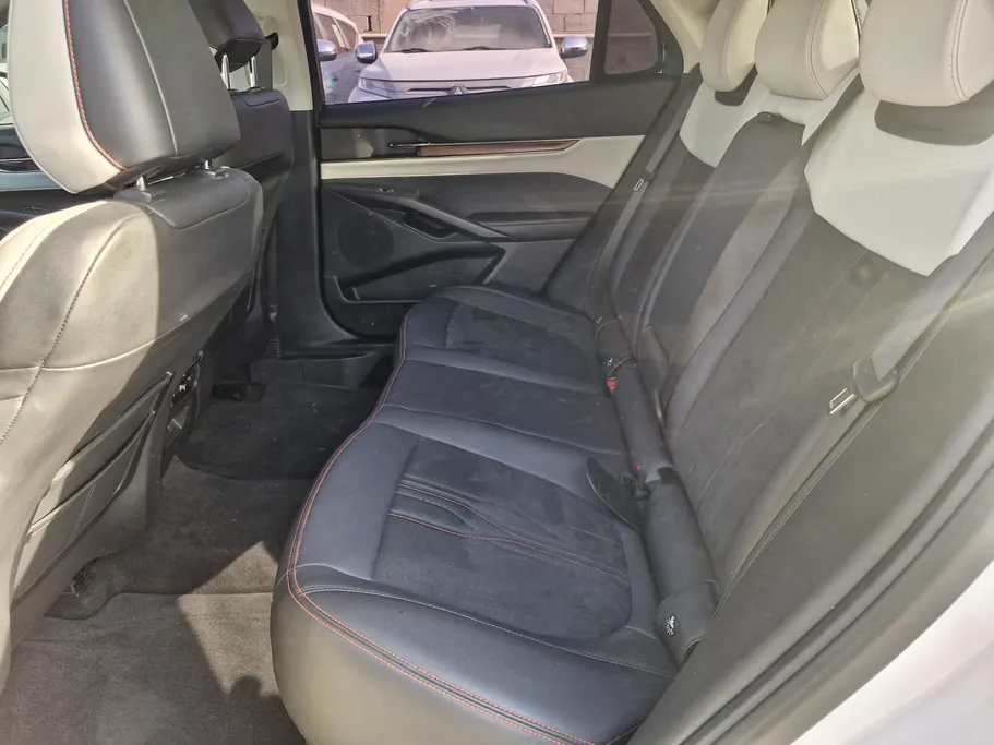2023 Ford Taurus Titanium
