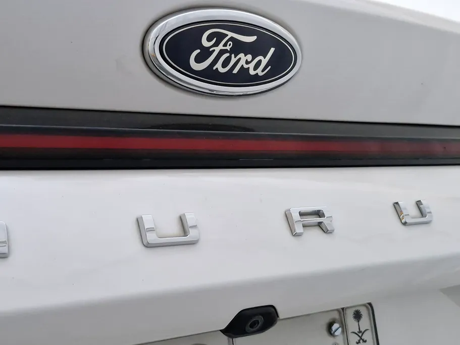 2023 Ford Taurus Titanium 
