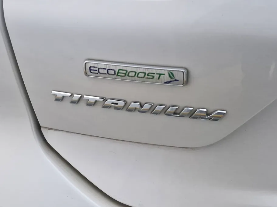2023 Ford Taurus Titanium 