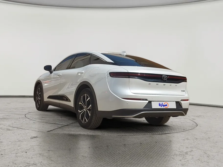 2023 Toyota Crown Premium 