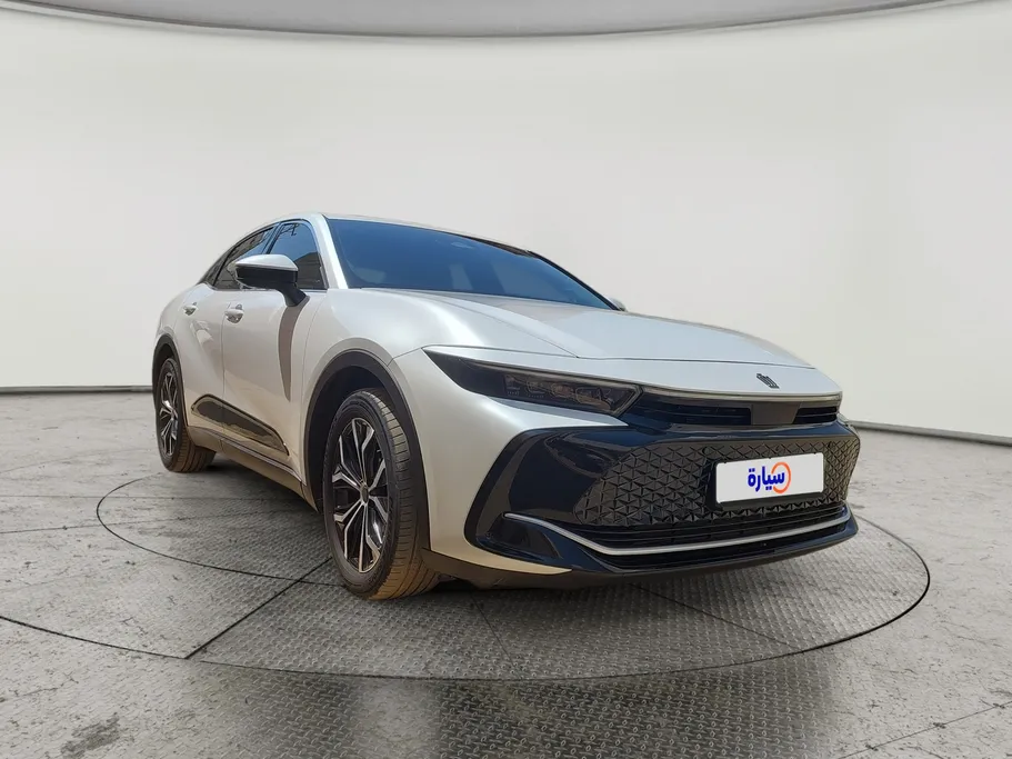 2023 Toyota Crown Premium 