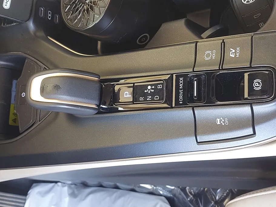 2023 Toyota Crown Premium 