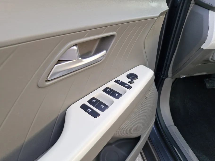 2024 Hyundai Accent Fleet 