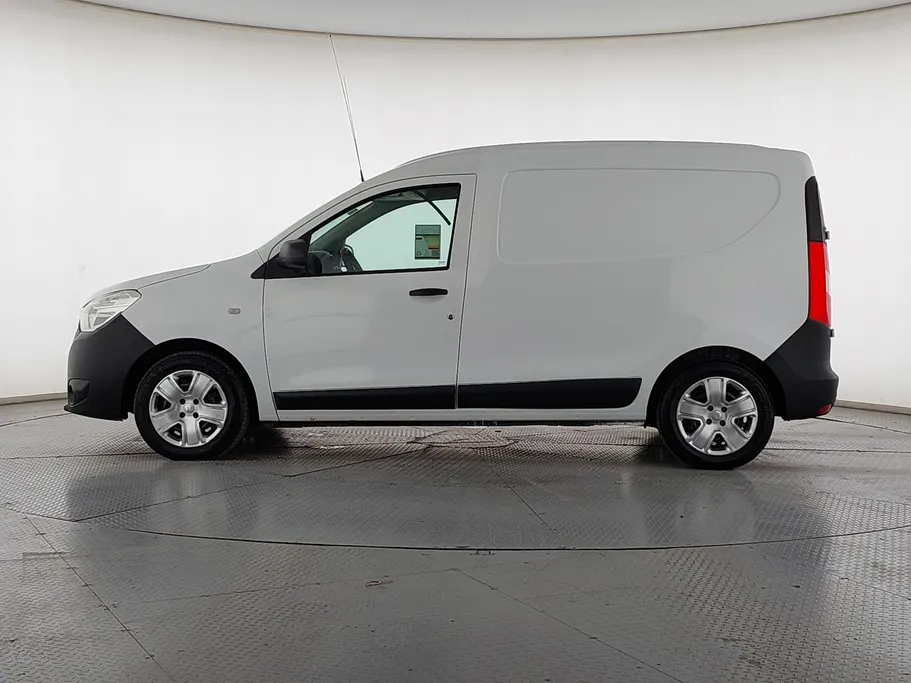 2021 Renault Docker Van بضاعة 