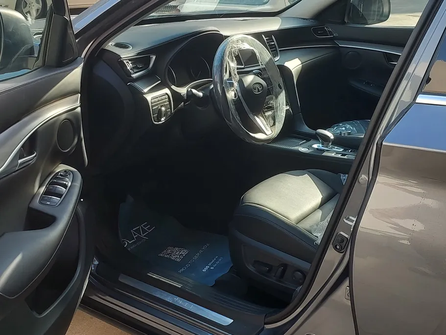 انفنتي QX50 لوكس 2022 