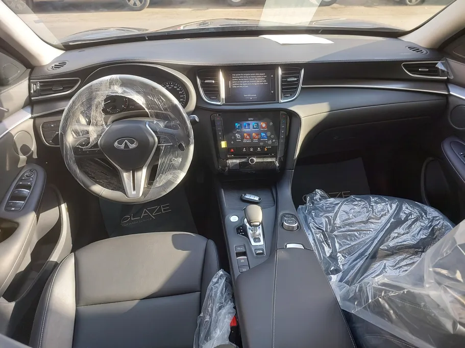 انفنتي QX50 لوكس 2022 