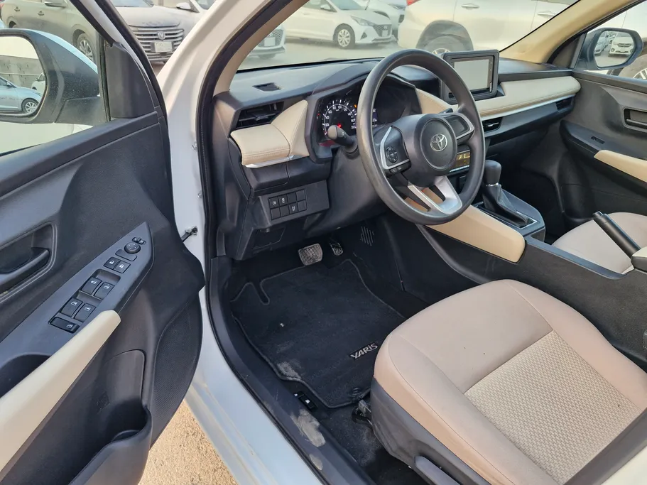 تويوتا يارس Y 2023 