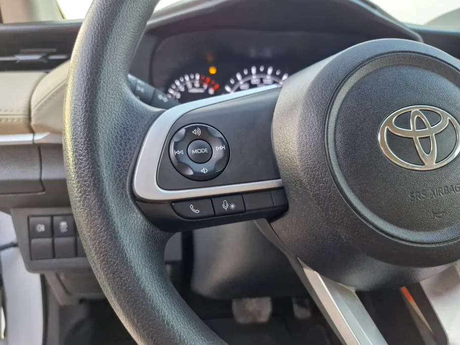 تويوتا يارس Y 2023 