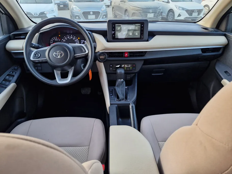 تويوتا يارس Y 2023 