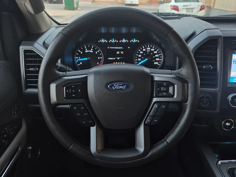 2019 Ford Expedition XLT 
