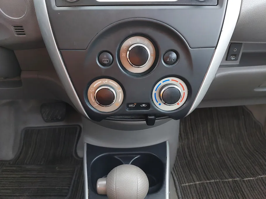 2023 Nissan Sunny SV Comfort 