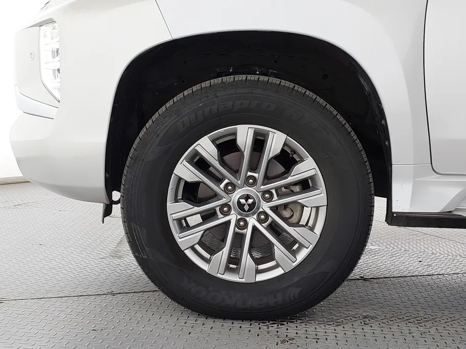 ميتسوبيشي  مونتيرو سبورت GLS-ML 2021 