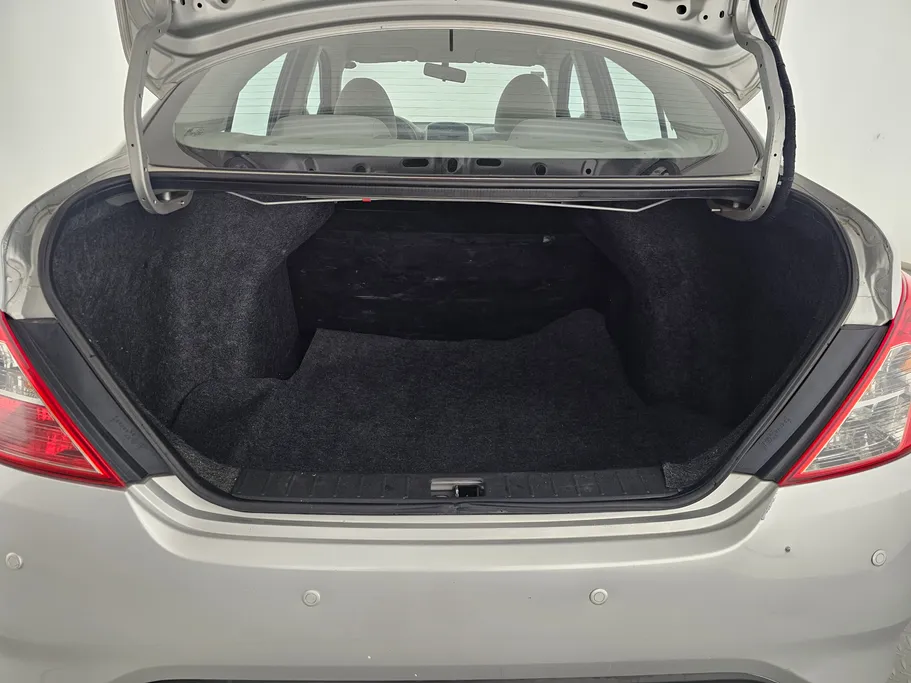 2020 Nissan Sunny SV 