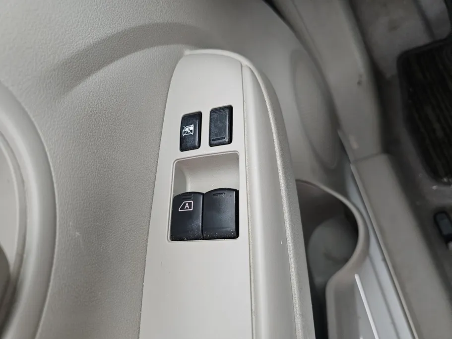 2020 Nissan Sunny SV 