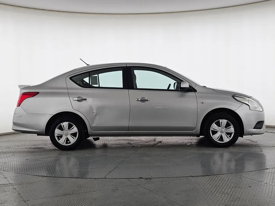 2020 Nissan Sunny SV 