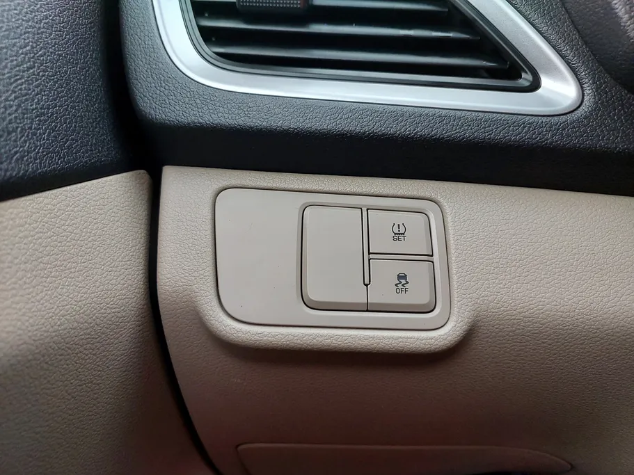 2023 Hyundai Accent Smart 