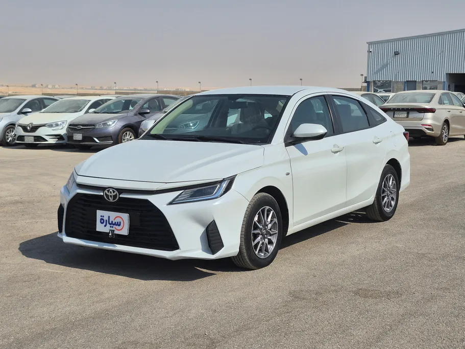 2024 Toyota Yaris  Y 