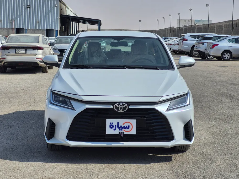2024 Toyota Yaris  Y 
