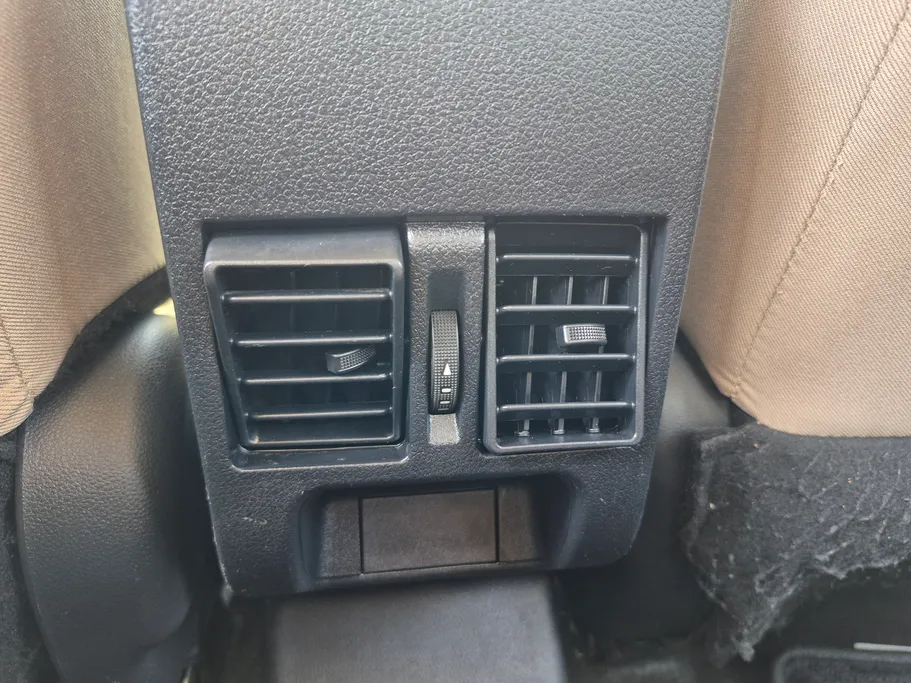 2024 Toyota Yaris  Y 