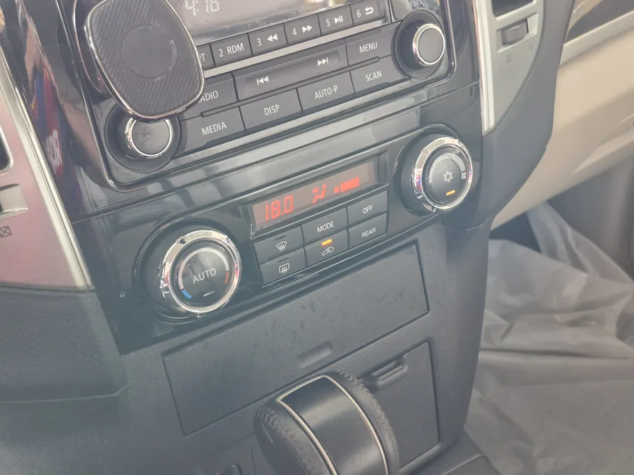 ميتسوبيشي باجيرو GLS 5Doors 2020 